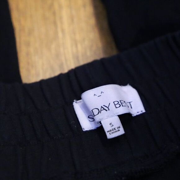 Aritzia Sunday Best Grenville Black Jogger Sz S - Picture 4 of 7